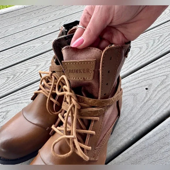 Bunker Sara Moto Boots Womens 9.5 Brown Leather Wrap Strap Combat - Picture 6 of 11